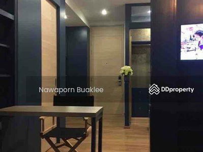 Park Origin Phrom Phong, Bangkok, Thailand Park Origin Phrom Phong, Bangkok, Thailand