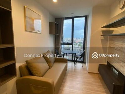 The Line Phahon-Pradipat, Bangkok, Thailand The Line Phahon-Pradipat, Bangkok, Thailand