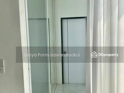 Spacious 4-Br House near BTS Udom Suk, Bangkok, Thailand Spacious 4-Br House near BTS Udom Suk, Bangkok, Thailand