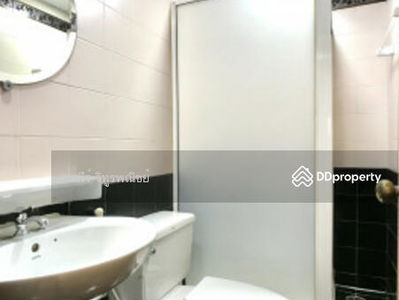 United Tower Condominium, Bangkok, Thailand United Tower Condominium, Bangkok, Thailand