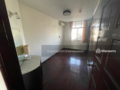 Tiara Mansion, Bangkok, Thailand Tiara Mansion, Bangkok, Thailand