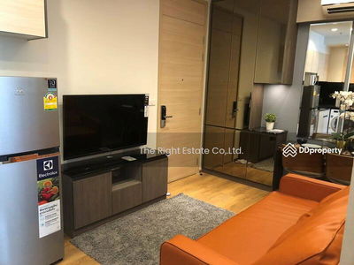 Park Origin Phrom Phong, Bangkok, Thailand Park Origin Phrom Phong, Bangkok, Thailand