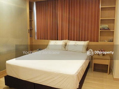 Life @ Sathorn 10, Bangkok, Thailand Life @ Sathorn 10, Bangkok, Thailand