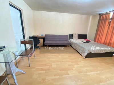 Pipat Place, Bangkok, Thailand Pipat Place, Bangkok, Thailand