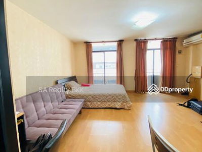 Pipat Place, Bangkok, Thailand Pipat Place, Bangkok, Thailand