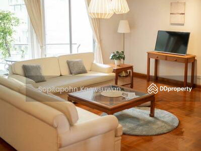 Sindhorn Residence, Bangkok, Thailand Sindhorn Residence, Bangkok, Thailand