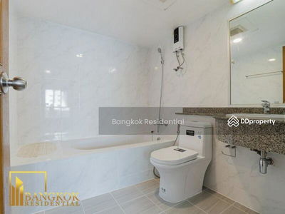 Navin Court, Bangkok, Thailand Navin Court, Bangkok, Thailand