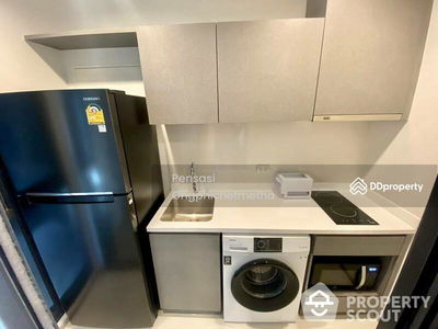 Life Asoke-Rama 9, Bangkok, Thailand Life Asoke-Rama 9, Bangkok, Thailand