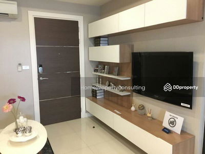 The Metropolis Samrong Interchange, Samut Prakan, Thailand The Metropolis Samrong Interchange, Samut Prakan, Thailand