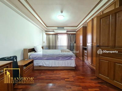 Saranjai Mansion, Bangkok, Thailand Saranjai Mansion, Bangkok, Thailand