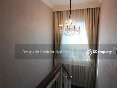 House in Compound, Bangkok, Thailand House in Compound, Bangkok, Thailand