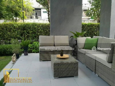 House in Compound, Bangkok, Thailand House in Compound, Bangkok, Thailand