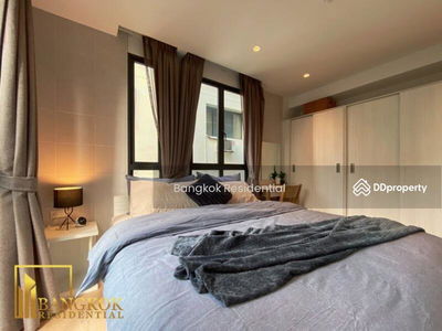 Runesu Thonglor 5, Bangkok, Thailand Runesu Thonglor 5, Bangkok, Thailand