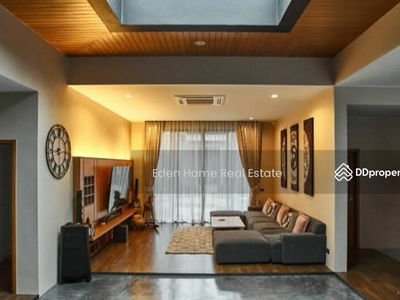 Beautiful 3-Bedroom Pool Villa in Nai Harn, Phuket., Thailand Beautiful 3-Bedroom Pool Villa in Nai Harn, Phuket., Thailand
