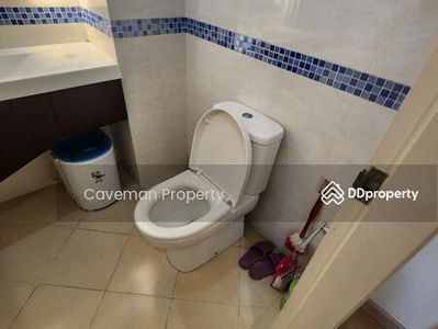 Life @ Sathorn 10, Bangkok, Thailand Life @ Sathorn 10, Bangkok, Thailand