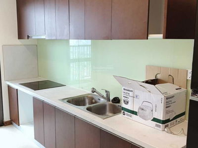 The Golden Palm Le Van Luong, Vietnam The Golden Palm Le Van Luong, Vietnam