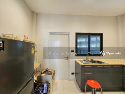 Bangkok Boulevard Vibhavadi, Bangkok, Thailand Bangkok Boulevard Vibhavadi, Bangkok, Thailand