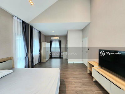 Bangkok Boulevard Vibhavadi, Bangkok, Thailand Bangkok Boulevard Vibhavadi, Bangkok, Thailand