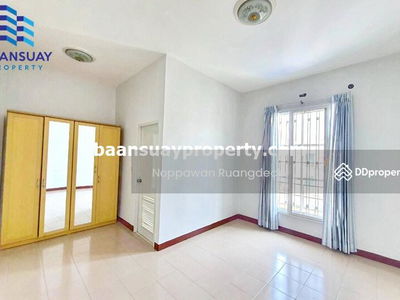 For rent, 3-story townhome, Srinakarin Road, near Thanya Park Mall, Srinakarin, Bangkok., Thailand For rent, 3-story townhome, Srinakarin Road, near Thanya Park Mall, Srinakarin, Bangkok., Thailand