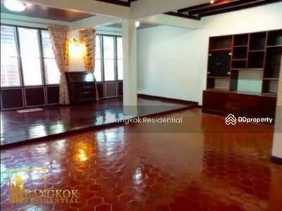 Detached House, Bangkok, Thailand Detached House, Bangkok, Thailand