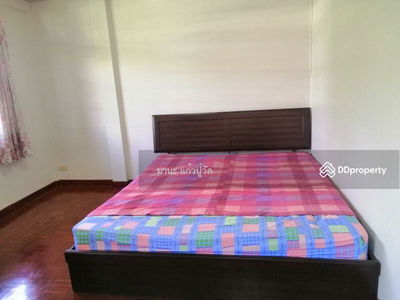 Lat Phrao 41, Bangkok, Thailand Lat Phrao 41, Bangkok, Thailand