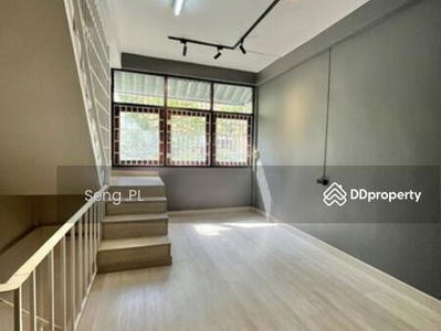 Townhouse for rent, 4 floors, Sukhumvit 55, Thonglor, Bangkok., Thailand Townhouse for rent, 4 floors, Sukhumvit 55, Thonglor, Bangkok., Thailand