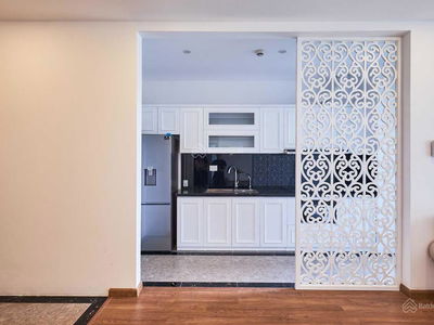 Central Field Trung Kính, Vietnam  Central Field Trung Kính, Vietnam