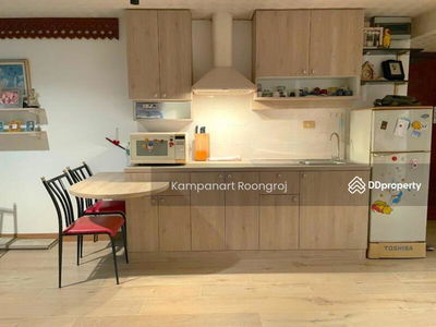 Noble House Phayathai, Bangkok, Thailand Noble House Phayathai, Bangkok, Thailand