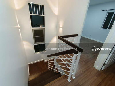 S-Gate Premium Kanchanpisek, Nonthaburi, Thailand S-Gate Premium Kanchanpisek, Nonthaburi, Thailand