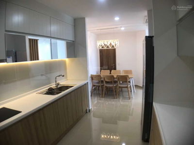 Blooming Tower, Vietnam  Blooming Tower, Vietnam