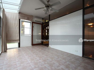 10110, Bangkok, Thailand 10110, Bangkok, Thailand