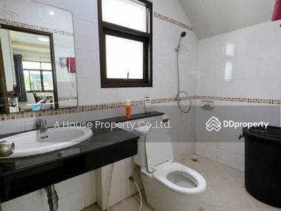 House for rent in Sriracha, Golden Town Project, Wang Hin-Taeng-on, Sriracha., Chon Buri, Thailand House for rent in Sriracha, Golden Town Project, Wang Hin-Taeng-on, Sriracha., Chon Buri, Thailand