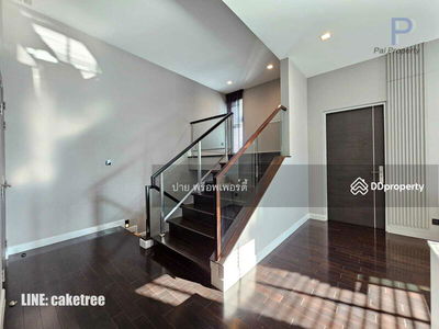 The Gentry Pattanakarn, Bangkok, Thailand The Gentry Pattanakarn, Bangkok, Thailand