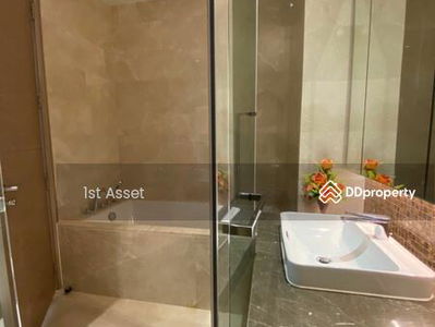 Magnolias Ratchadamri Boulevard, Bangkok, Thailand Magnolias Ratchadamri Boulevard, Bangkok, Thailand