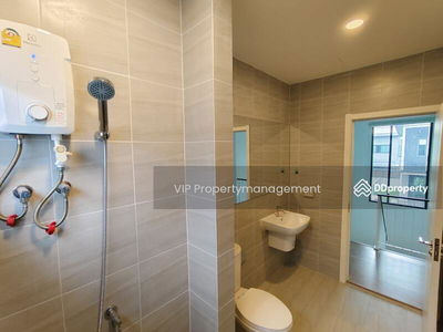 Lake Serene Rama II (Phase 4), Samut Sakhon, Thailand Lake Serene Rama II (Phase 4), Samut Sakhon, Thailand