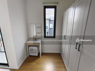 Lake Serene Rama II (Phase 4), Samut Sakhon, Thailand Lake Serene Rama II (Phase 4), Samut Sakhon, Thailand