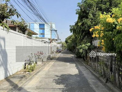 Location: BTS Senanikom, SRT Wat Miannaree, Vibhavadi 42, Soi 18, Intersection 3, 4-story townhome for rent, Bangkok., Thailand Location: BTS Senanikom, SRT Wat Miannaree, Vibhavadi 42, Soi 18, Intersection 3, 4-story townhome for rent, Bangkok., Thailand
