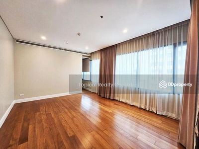 Bright Sukhumvit 24, Bangkok, Thailand Bright Sukhumvit 24, Bangkok, Thailand