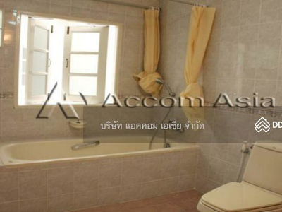 4 Bedrooms Townhouse for Rent in Sathorn, Bangkok near MRT Khlong Toei - MRT Lumphini 120058, Bangkok, Thailand 4 Bedrooms Townhouse for Rent in Sathorn, Bangkok near MRT Khlong Toei - MRT Lumphini 120058, Bangkok, Thailand