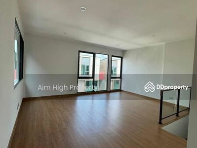 Baan Klang Muang Classe Sukhumvit 77, Bangkok, Thailand Baan Klang Muang Classe Sukhumvit 77, Bangkok, Thailand