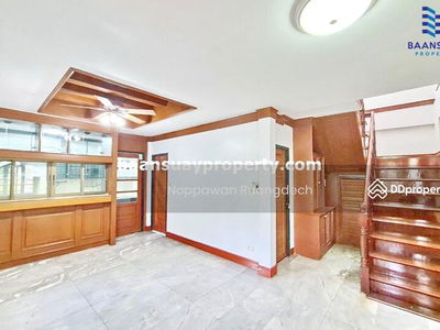 For rent, 2-story detached house, Chaengwattana Road, near the Pink Line. Chaengwattana Station 28, Nonthaburi, Thailand For rent, 2-story detached house, Chaengwattana Road, near the Pink Line. Chaengwattana Station 28, Nonthaburi, Thailand