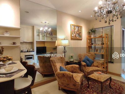 Ivy River, Bangkok, Thailand Ivy River, Bangkok, Thailand