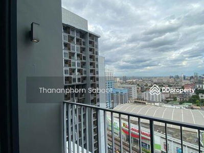 Onyx Phahonyothin, Bangkok, Thailand Onyx Phahonyothin, Bangkok, Thailand