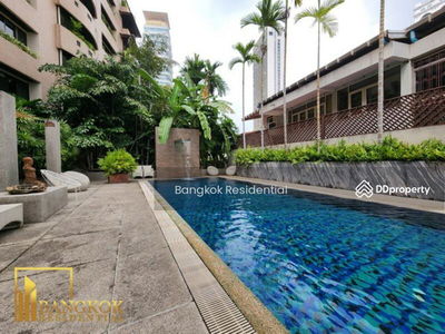 House in Compound, Bangkok, Thailand House in Compound, Bangkok, Thailand