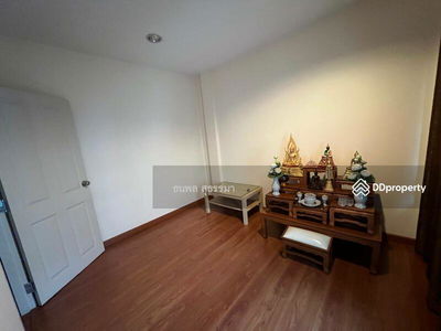 For rent, Baan Klang Muang Sathorn Taksin 1/ 3 bedrooms, 3 bathrooms / 20 square wah, 170 square meters, fully furnished, Bangkok, Thailand For rent, Baan Klang Muang Sathorn Taksin 1/ 3 bedrooms, 3 bathrooms / 20 square wah, 170 square meters, fully furnished, Bangkok, Thailand