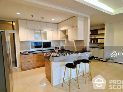 Piyathip Place, Bangkok, Thailand Piyathip Place, Bangkok, Thailand