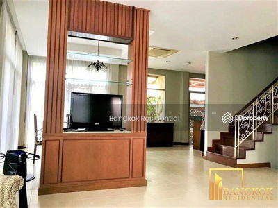 4 Bedroom House in soi Nana, Bangkok, Thailand 4 Bedroom House in soi Nana, Bangkok, Thailand