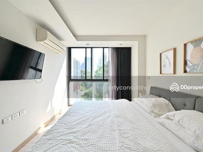 Via 49, Bangkok, Thailand Via 49, Bangkok, Thailand