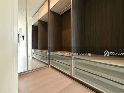 Via 49, Bangkok, Thailand Via 49, Bangkok, Thailand