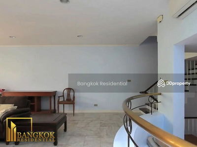 Townhouse in Compound, Bangkok, Thailand Townhouse in Compound, Bangkok, Thailand